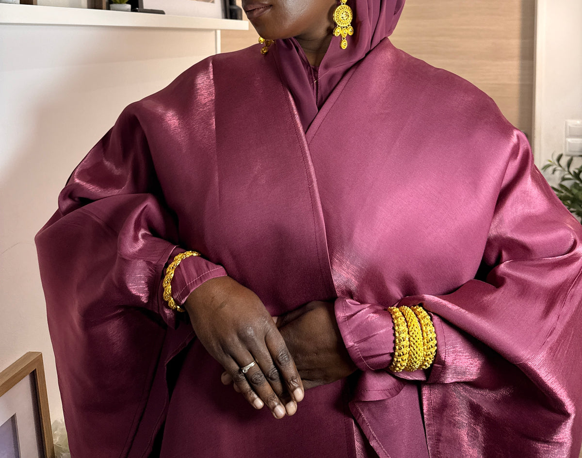 Velvét Rouge Abaya
